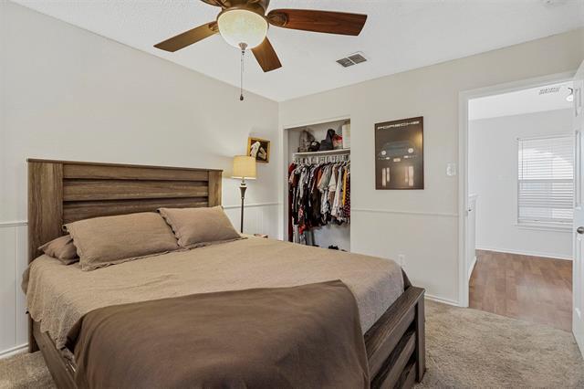 Building Photo - 2202 Barton Springs Dr