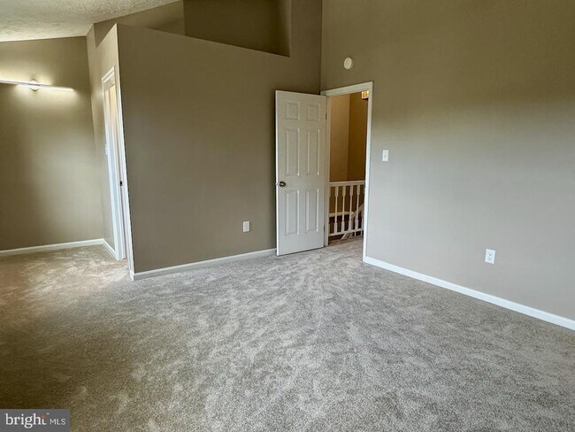 Building Photo - 310 Fleece Flower Dr