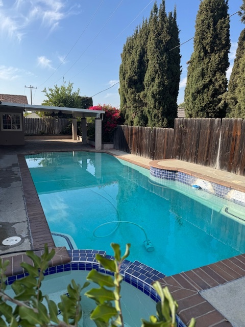 BACK YARD/POOL AND SPA - 1809 Sandalwood Ave