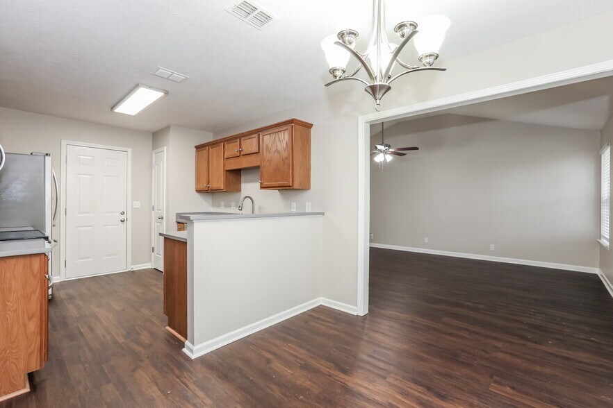 Building Photo - 1434 Ballater Dr