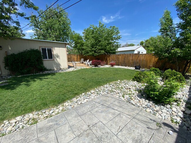 Building Photo - Charming Updated 3-Bedroom Home Just North...