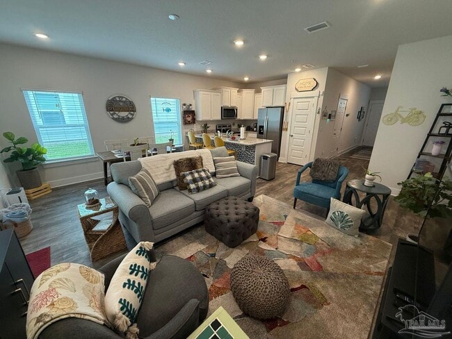 Building Photo - 1543 Iroquois Ct