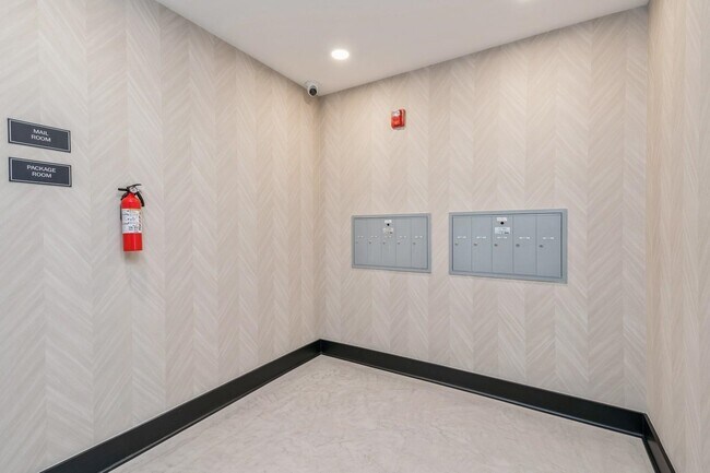 Building Photo - 201-205 Randolph Ave