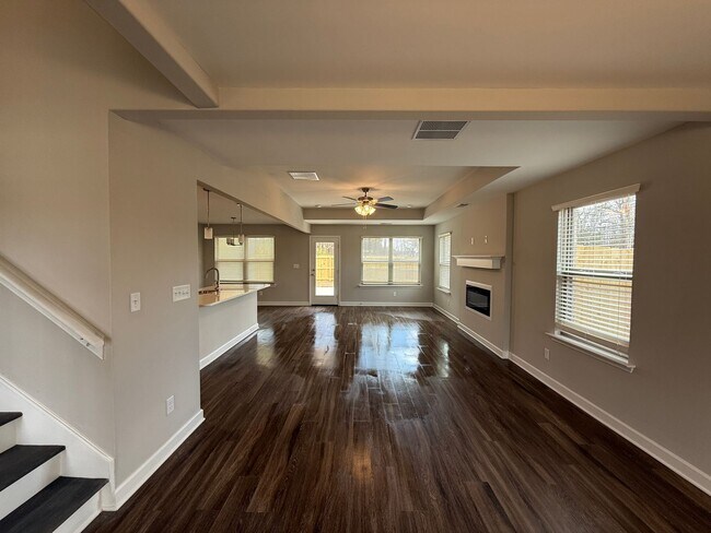 Building Photo - 9679 Bloomington Circle S