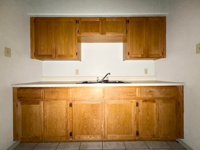 Building Photo - 507 Shiloh Dr