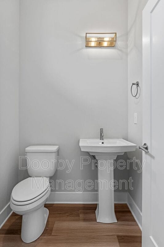 Building Photo - 769 Burnside Pl
