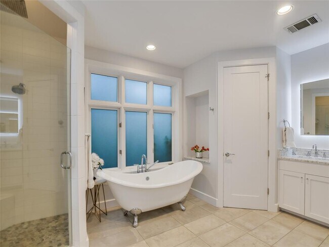 Building Photo - 4704 Monte Carmelo Pl