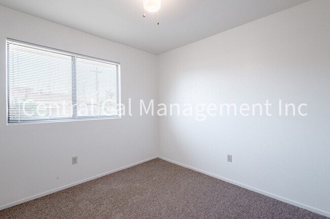 Building Photo - 4207 Eton St