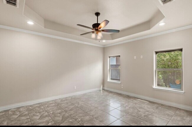 Building Photo - 112 Red Cloud Trl