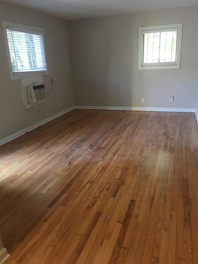 Building Photo - 767 Greenwood Ave NE