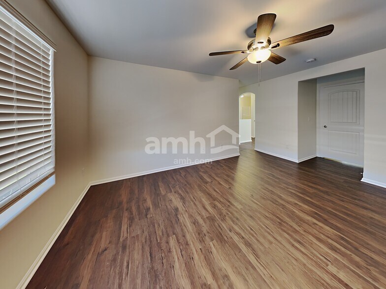 Building Photo - 3671 Desert Willow Ln