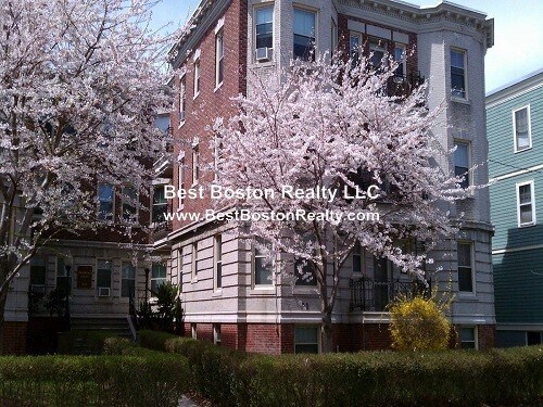 Building Photo - 89 Trowbridge St