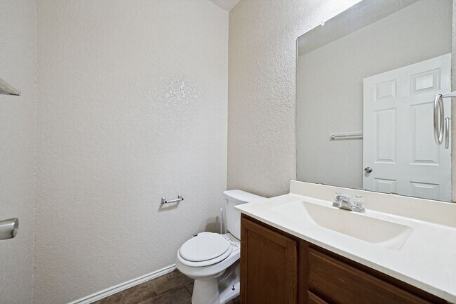 Building Photo - 2419 Sundrop Bay