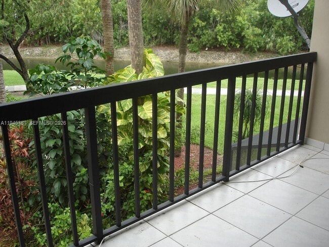 Building Photo - 10865 SW 112th Ave