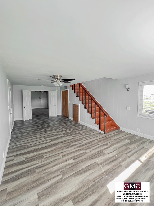Building Photo - 3 Bedroom, 2 Bathroom House w/ Bonus Rooms...