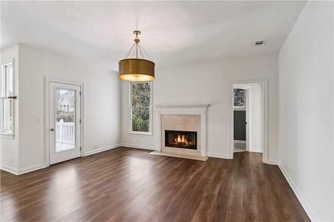 Building Photo - 417 Colley Ln