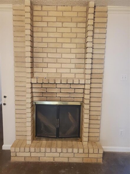 Building Photo - 8400 Jamestown Dr