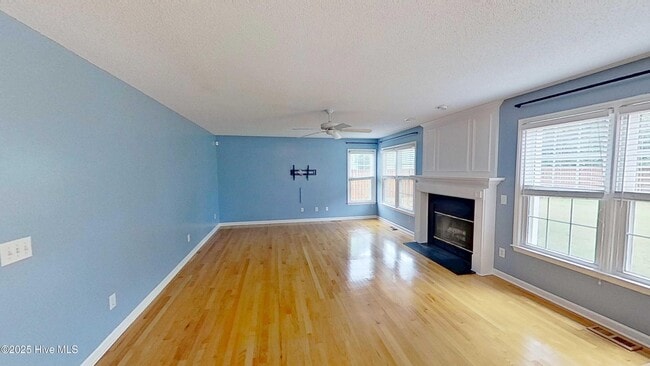 Building Photo - 6935 Lipscomb Dr
