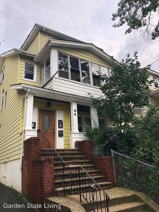 Building Photo - 64 Cedar Ave