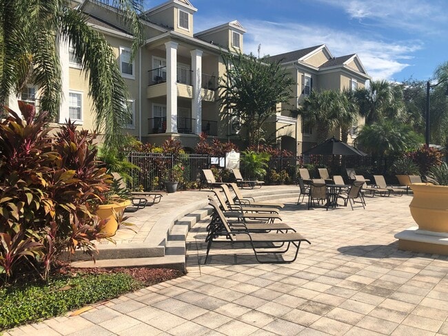 Building Photo - MOVE IN OCTOBER! 3rd floor 3BR/2BA Condo -...