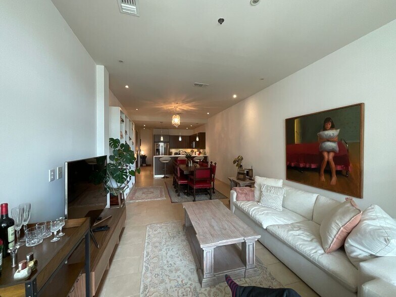 Building Photo - 17902 La Cantera Pkwy