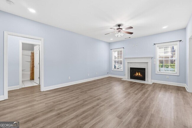 Building Photo - 903 Misty View Ct SW