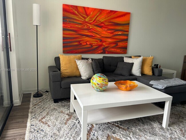 Primary Photo - 2851 Somerset Dr