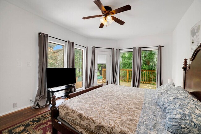 Building Photo - 1 Crystal Springs Ct