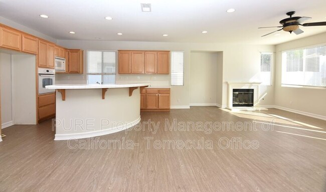 Building Photo - 23626 Applewood Pl