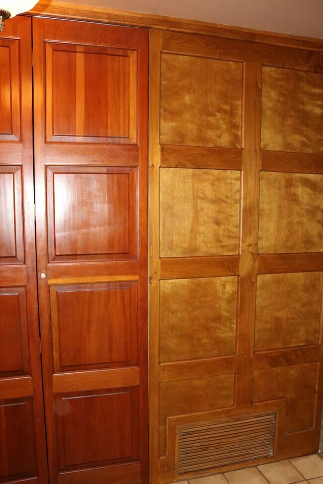 Building Photo - 19275 Symeron Rd