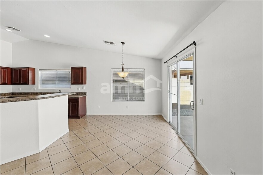 Building Photo - 16776 W Mesquite Dr