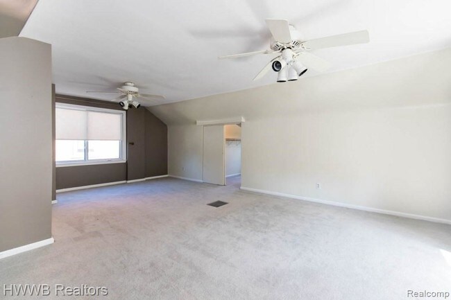 Building Photo - 1899 Hunt Club Dr