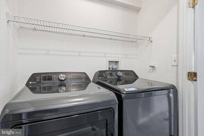 Building Photo - 2335 Huntington Station Ct