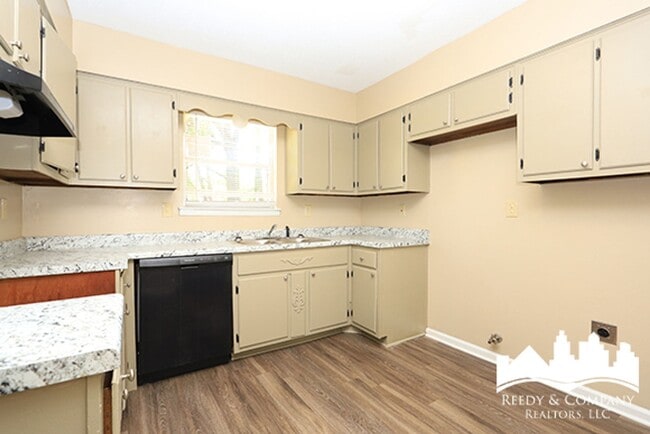 Building Photo - 5104 Corkwood Dr