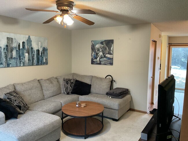 Building Photo - 15539 Float Ln