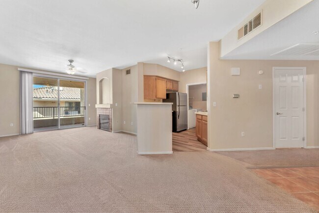 Building Photo - 7139 S Durango Dr