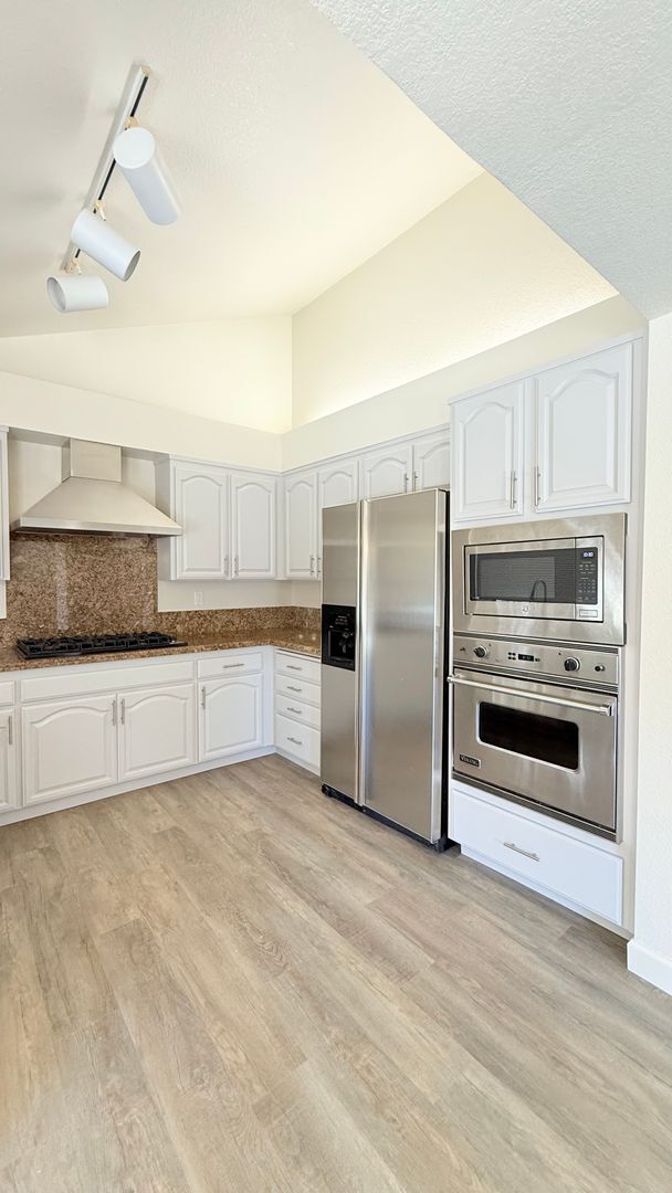Building Photo - 223 Tipperary Lane -30% Rental Fee