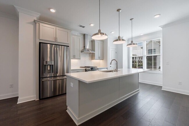 Building Photo - 510 Healy Dr