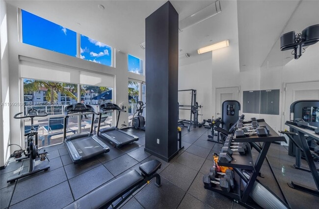 Building Photo - 3030 NE 188th St