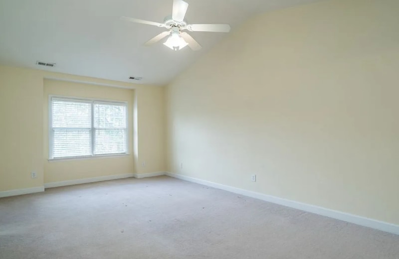 Building Photo - 5404 Goldenglow Way