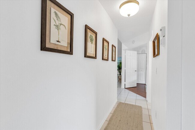 Building Photo - ***ANNUAL UNFURNISHED***NOW AVAILABLE***NO...