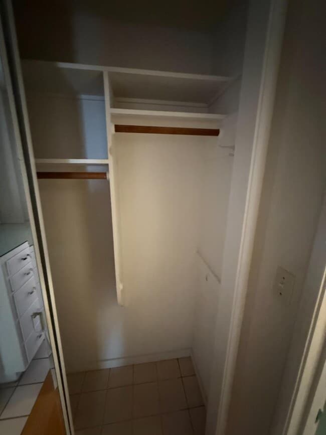 Building Photo - 2122 Williams St