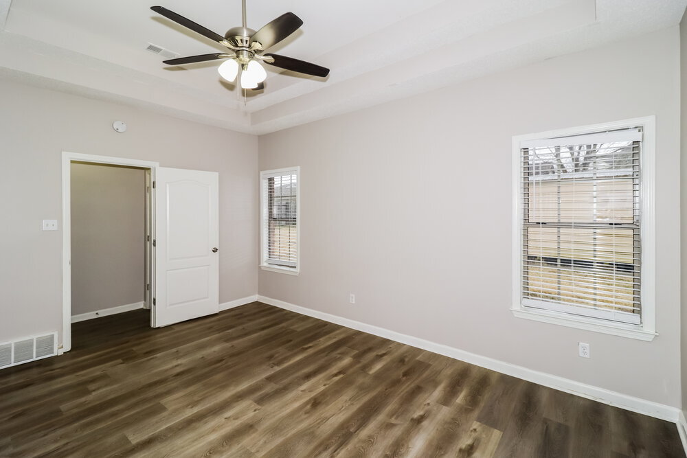 Building Photo - 65 Penny Ln