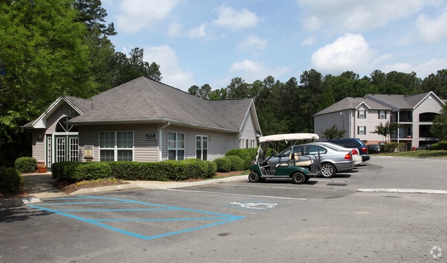 Building Photo - Greens of Pine Glen Apartments
