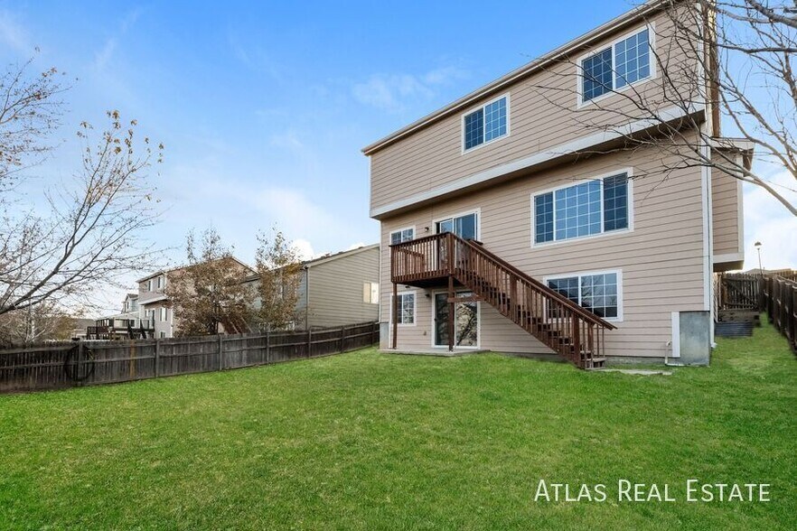 Building Photo - 6423 Elsinore Dr