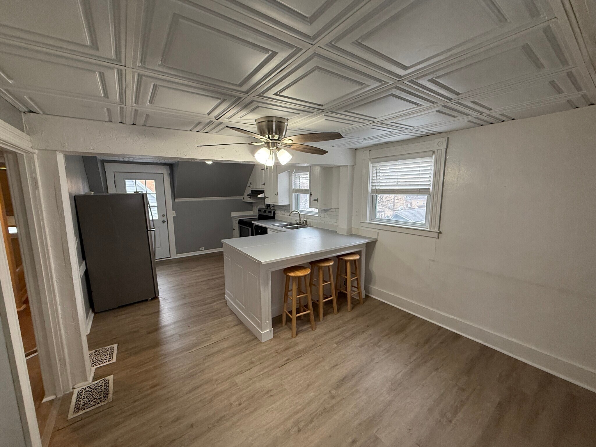 Building Photo - 11 Chadwick St