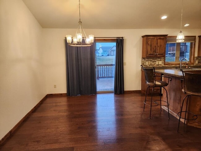 Building Photo - 737 Copperfield Dr