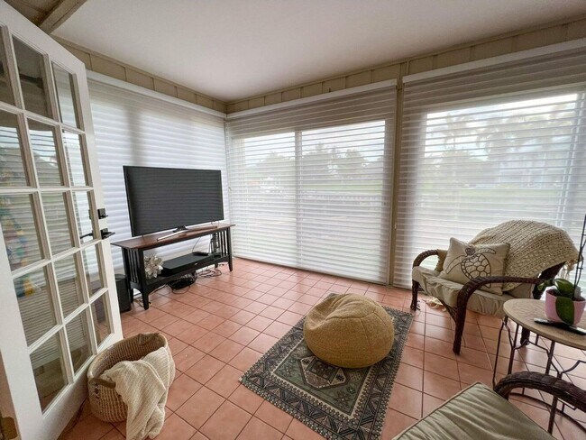 Building Photo - Palm City Home with Dock and Lift