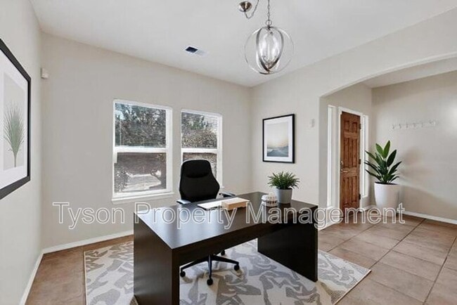 Building Photo - 7124 Glyndon Trail NW