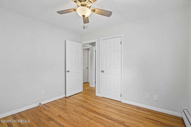 Building Photo - 1122 Pine Bluff Ave